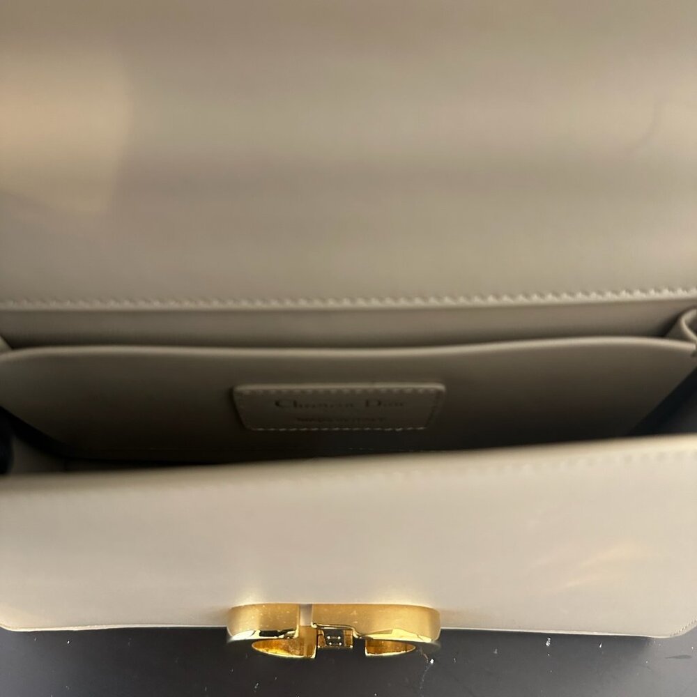 Dior 30 Montaigne Bag - Picture 5 of 5